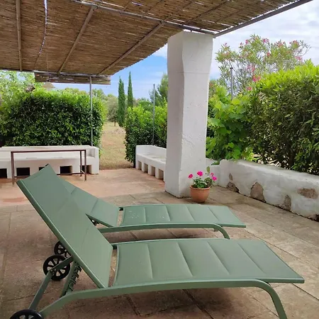 Charming With Large Garden And Pool Near The Sea *
